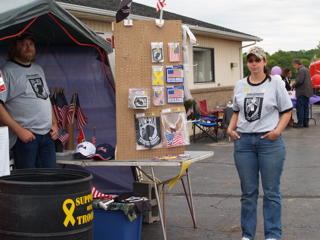 David and Paula Sass of Sass Graphix raise funds for Operation Homefront