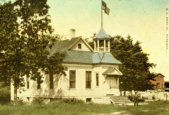 Twin Lakes Cottage School. /used with permission of the Western Kenosha County Historical Society