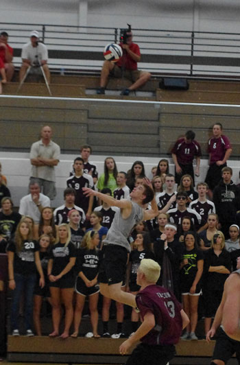 Jordan Easthon ready to deliver a kill for the Falcons. /David Thoss photo