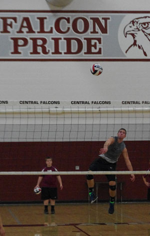 Brooks Gahart serving one of his aces vs Franklin. /David Thoss photo