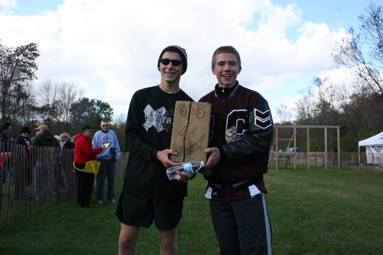 Central boys individual qualifiers Jacob Heibor (left) and Shane McNealy. /Nicolas Keller photo