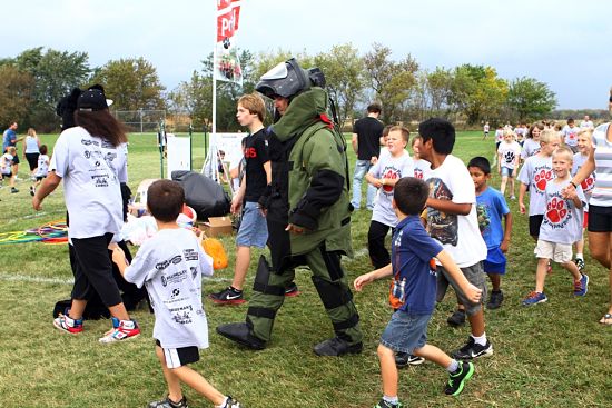Kenosha County Sheriff's Department Detective Vincent Correa took a few laps of the prowl course in the protective bomb squad suit. /Earlene Frederick photo