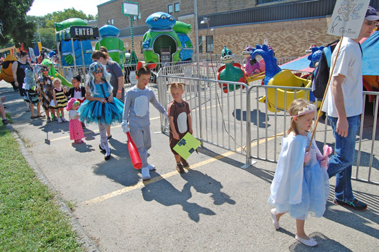 2014-fair-childrens-parade-10