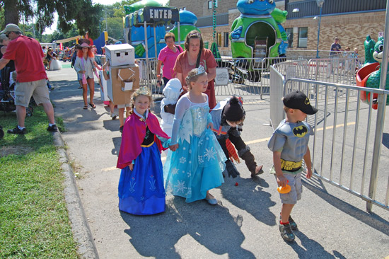 2014-fair-childrens-parade-14