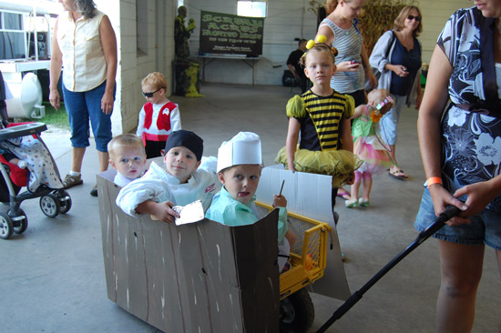 2014-fair-childrens-parade-18