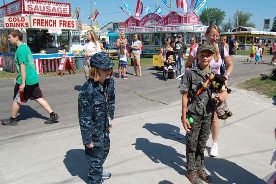 2014-fair-childrens-parade-22