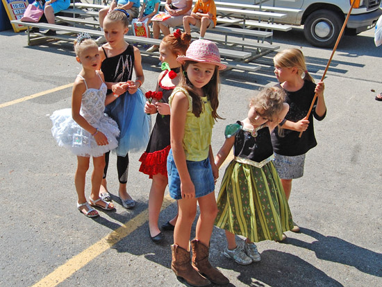 2014-fair-childrens-parade-4