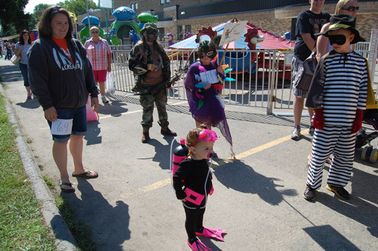 2014-fair-childrens-parade-7