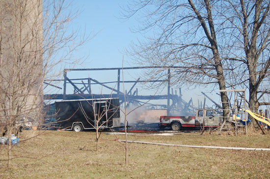 paris-barn-fire-3-21-2015-7