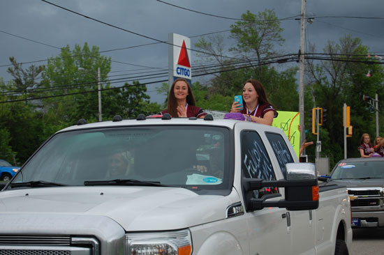 chs-softball-state-champs-2015-3