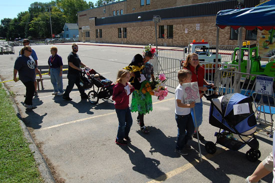fair-2015-childrens-parade-2