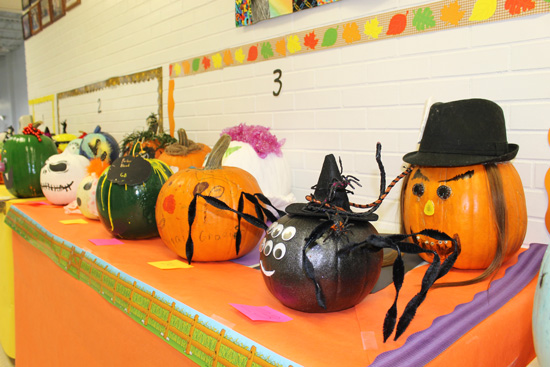 brighton-schol-pumpkins-2015-5