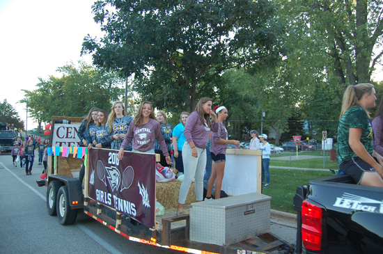 chs-homecoming-parade-2016-16