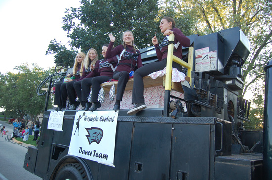 chs-homecoming-parade-2016-18