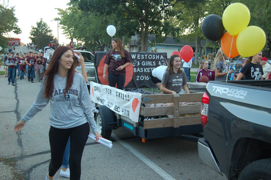 chs-homecoming-parade-2016-46